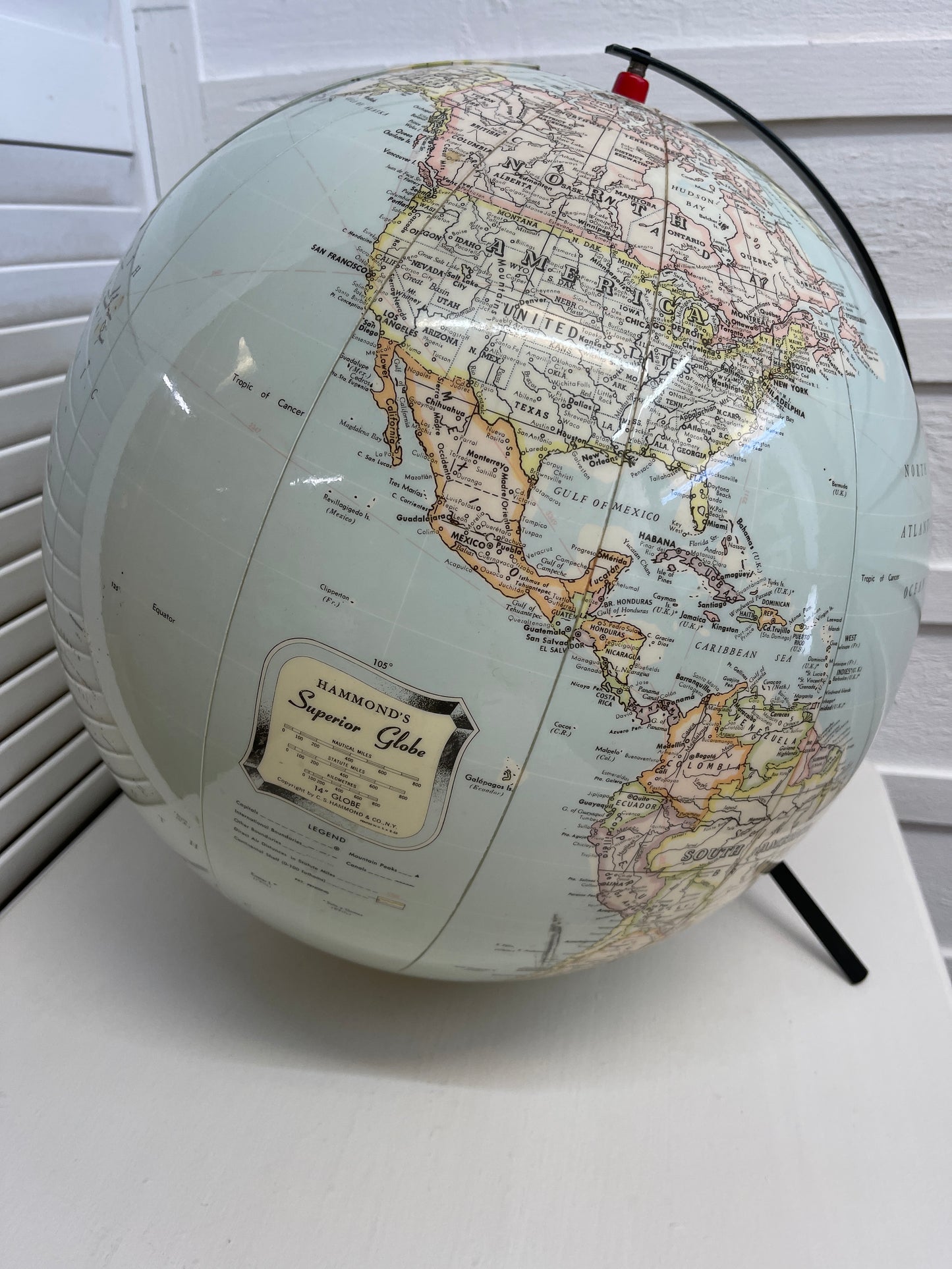 Hammonds Superior Inflatable Globe 18”