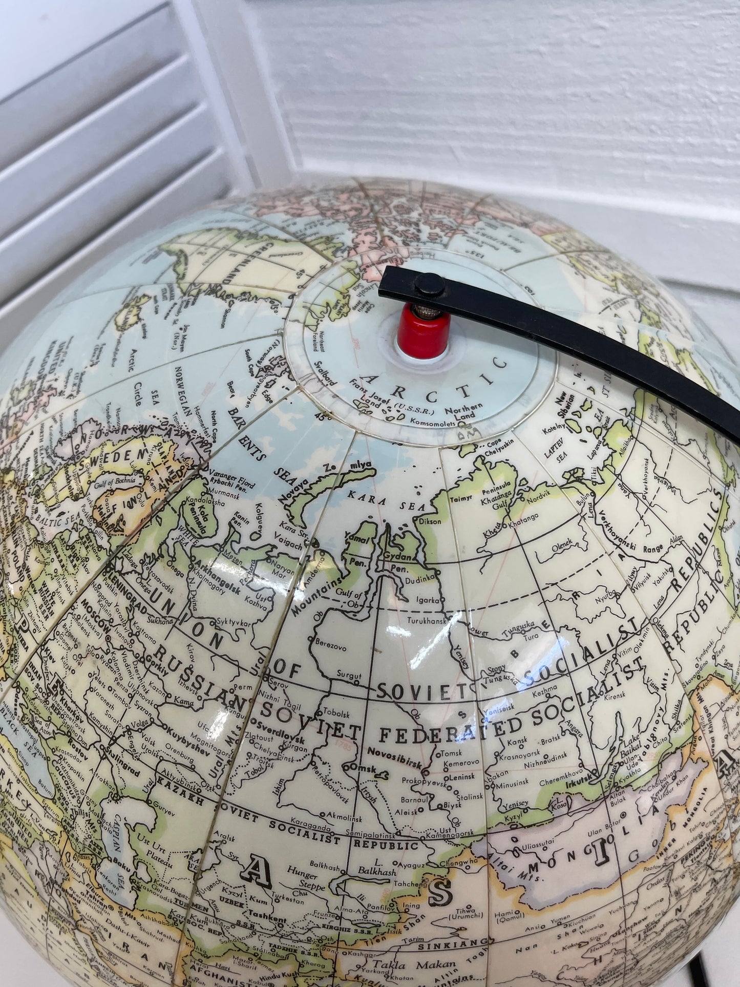 Hammonds Superior Inflatable Globe 18”